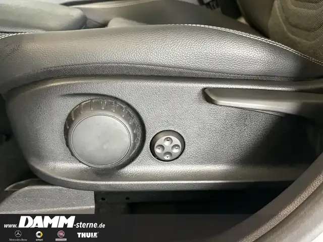 Mercedes-Benz EQB 300