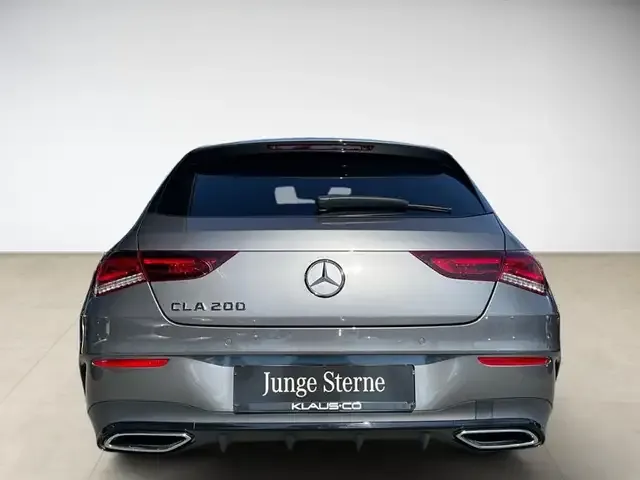 Mercedes-Benz CLA 200