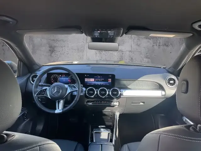 Mercedes-Benz GLB 200