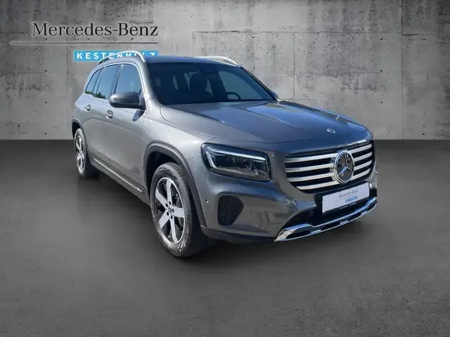 Mercedes-Benz GLB 200