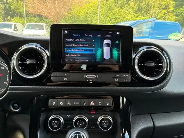 Mercedes-Benz EQT