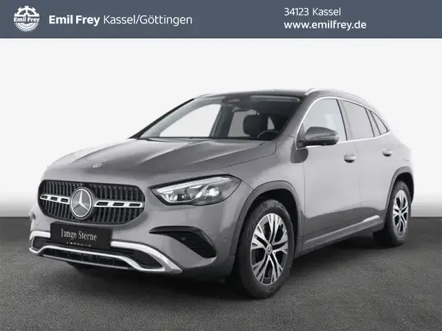 Mercedes-Benz GLA 220