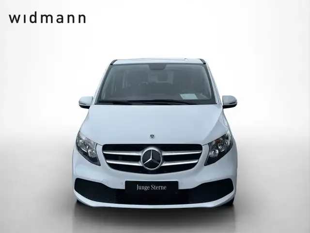 Mercedes-Benz V 220