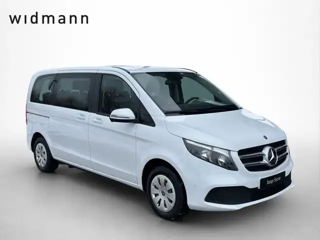 Mercedes-Benz V 220