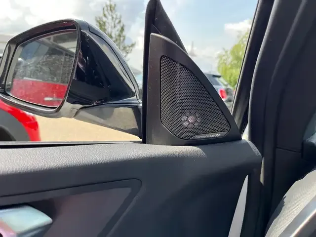 BMW 235