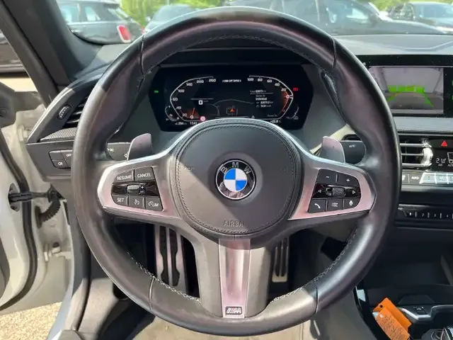 BMW 235