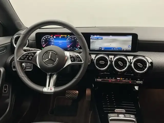 Mercedes-Benz CLA 180