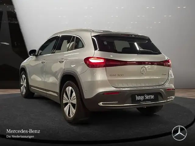Mercedes-Benz EQA 300