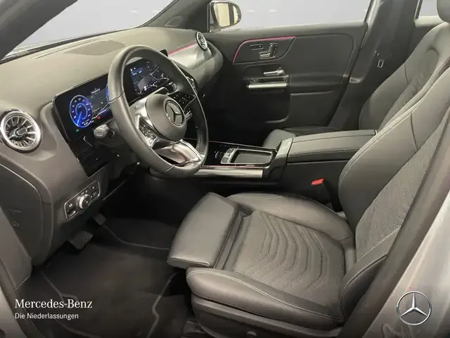 Mercedes-Benz EQA 300