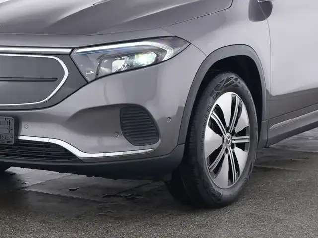 Mercedes-Benz EQA 300