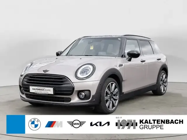MINI Cooper Clubman