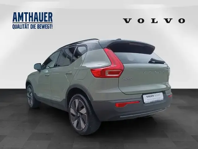 Volvo EX40