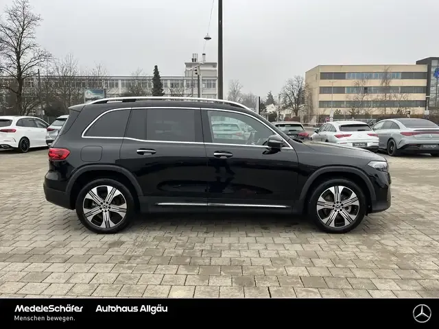 Mercedes-Benz EQB 300