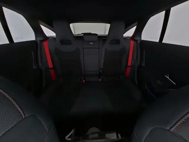 Mercedes-Benz CLA 35 AMG