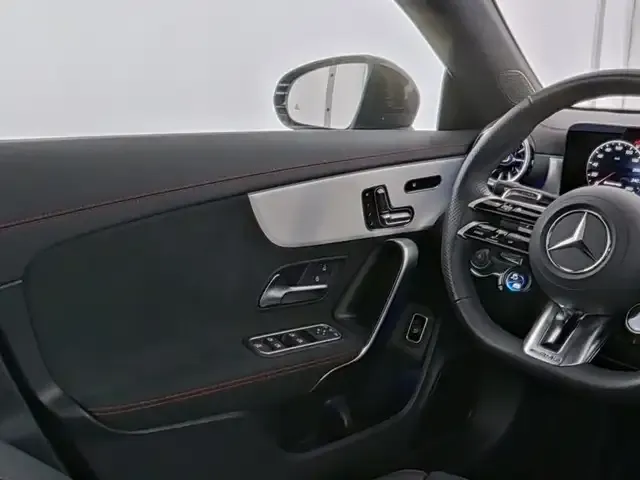 Mercedes-Benz CLA 35 AMG