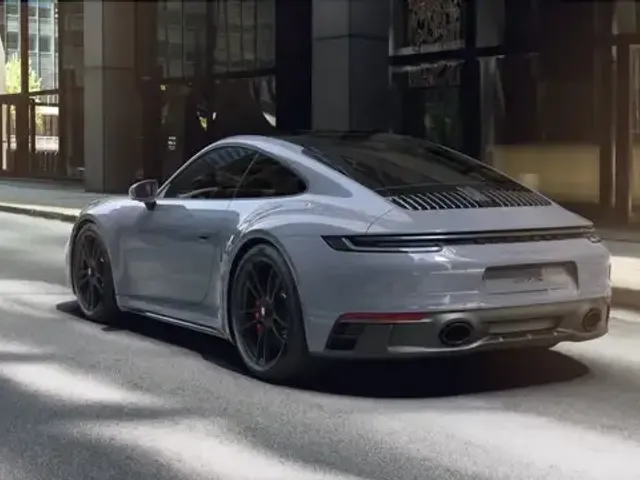 Porsche 992