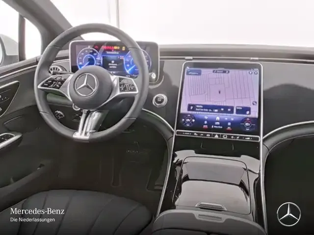 Mercedes-Benz EQE 300