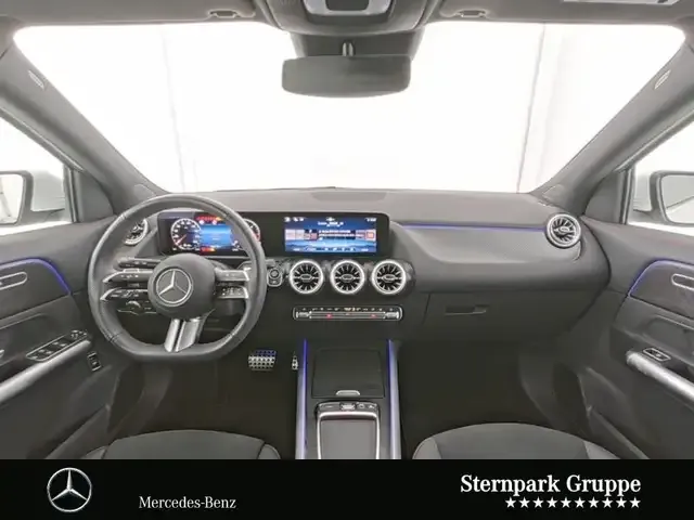 Mercedes-Benz GLA 220