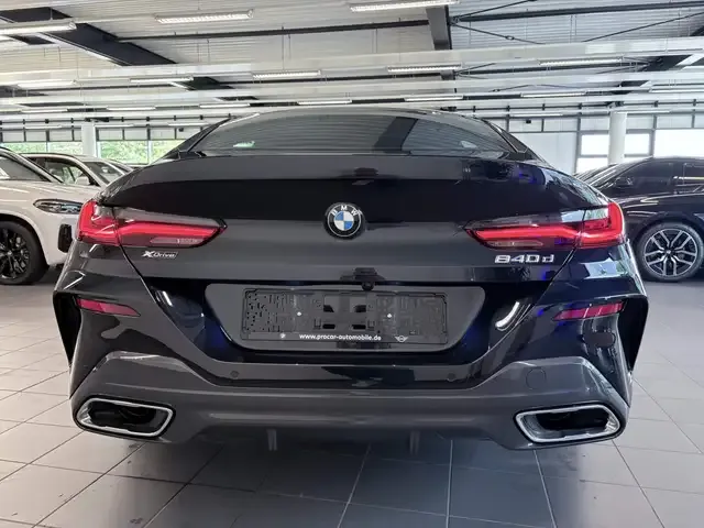 BMW 840