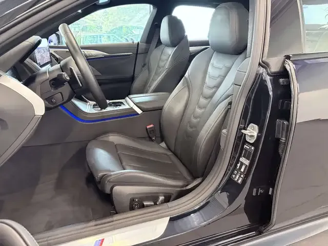 BMW 840