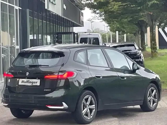 BMW 220