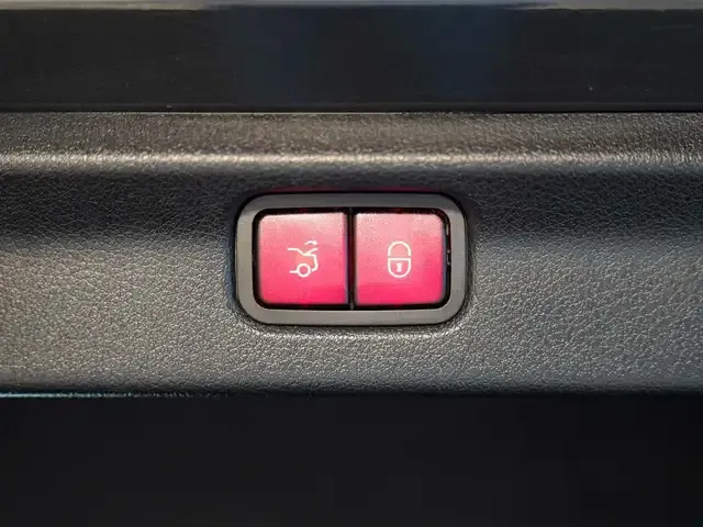 Mercedes-Benz EQE 300