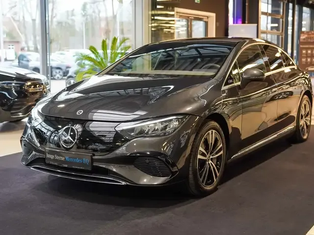 Mercedes-Benz EQE 300