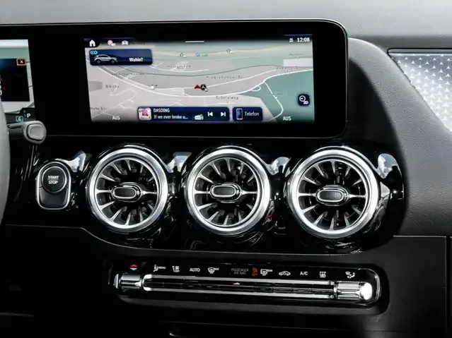 Mercedes-Benz EQA 250