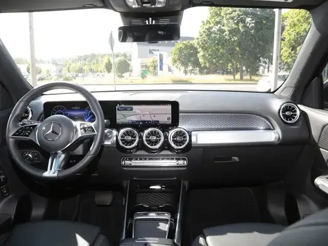 Mercedes-Benz EQB 350