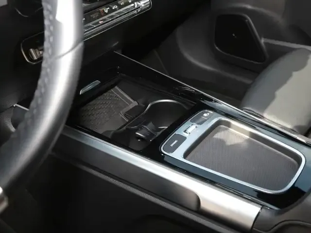 Mercedes-Benz EQB 350