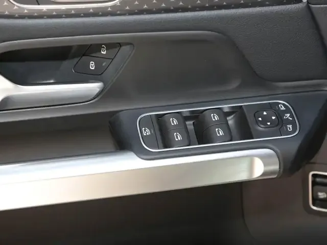 Mercedes-Benz EQB 350