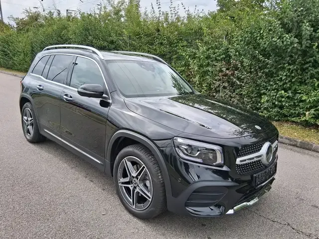 Mercedes-Benz GLB 200