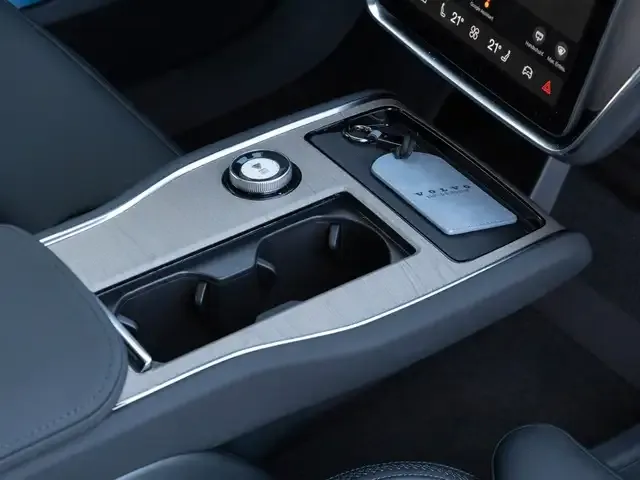 Volvo EX90