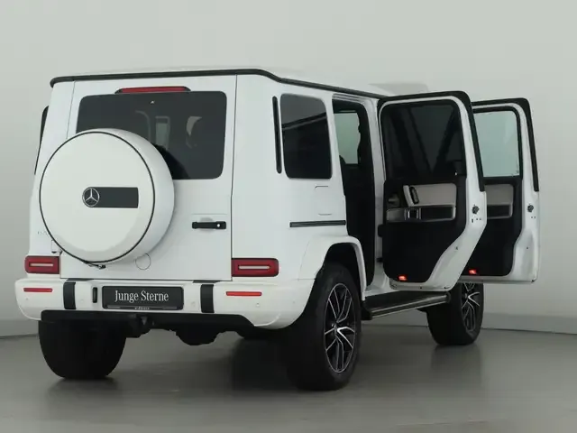 Mercedes-Benz G 500