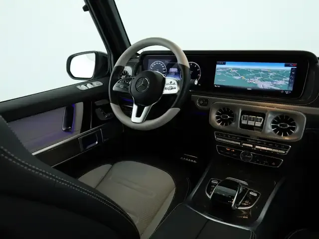 Mercedes-Benz G 500