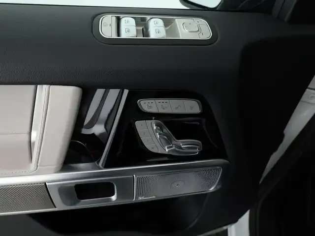 Mercedes-Benz G 500
