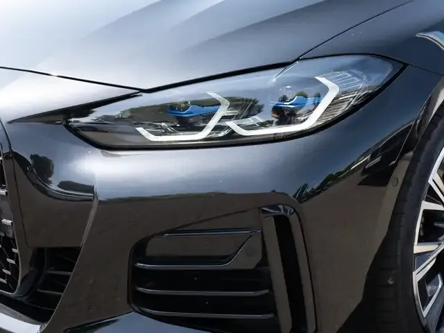 BMW 440