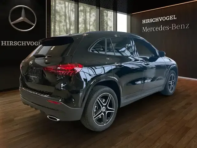 Mercedes-Benz GLA 250