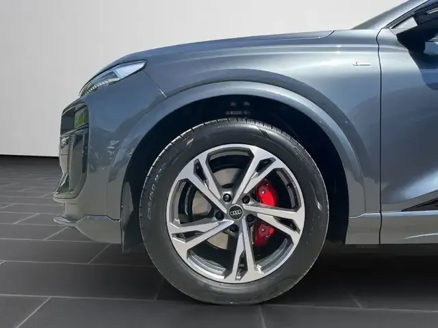 Audi Q6