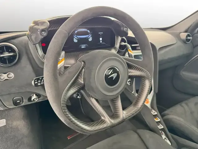 McLaren 750S