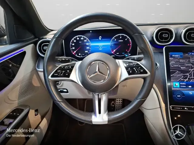 Mercedes-Benz C 220