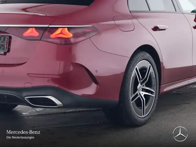Mercedes-Benz E 200