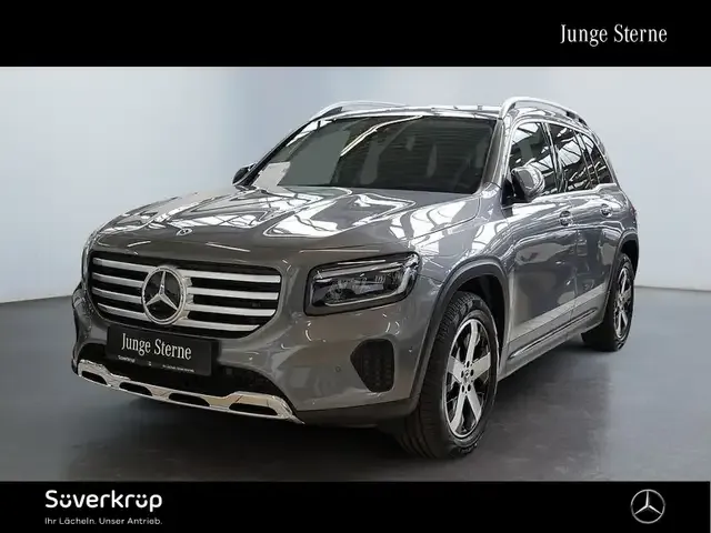 Mercedes-Benz GLB 200