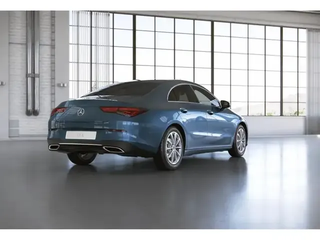 Mercedes-Benz CLA 180