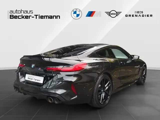 BMW M8