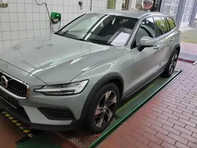 Volvo V60 Cross Country