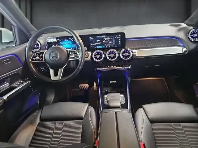 Mercedes-Benz GLB 200