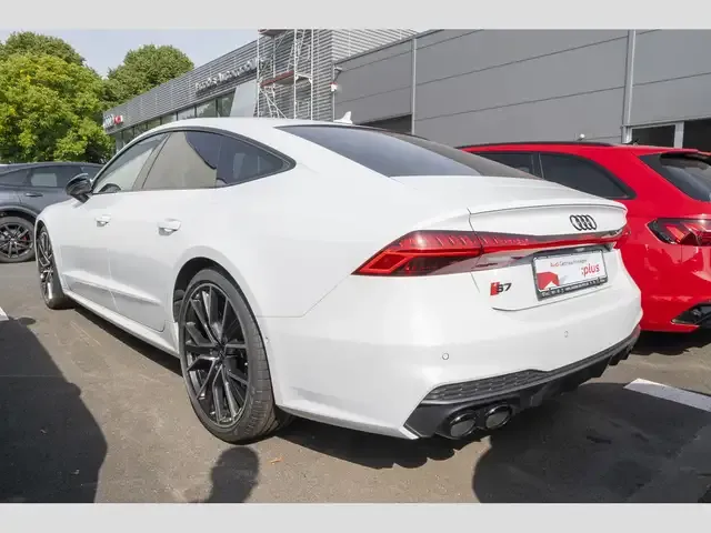 Audi S7