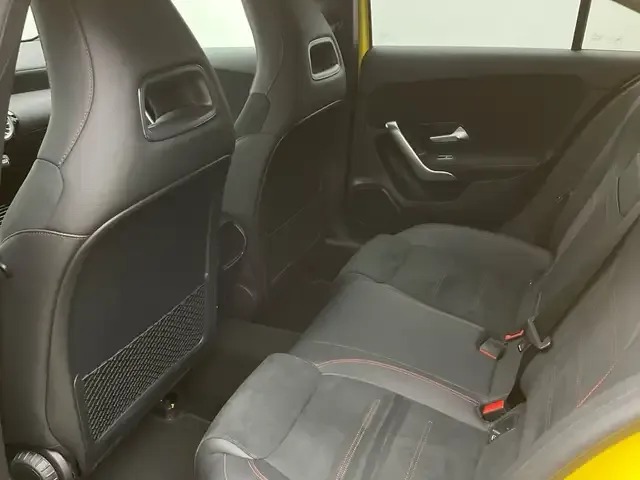 Mercedes-Benz A 220