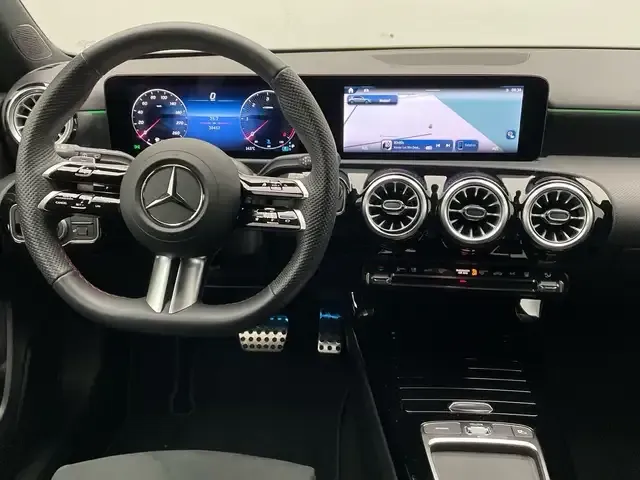 Mercedes-Benz A 220